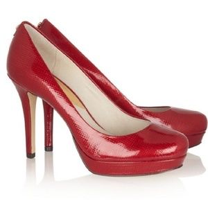 MICHAEL Michael Kors Pump